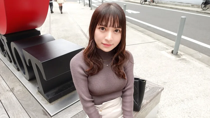 SIRO-5453 大きい瞳が可愛いハーフ系美少女がやってきた！塾の講師をしながら悶々とした日々を過ごし、オナニーで解消する毎日。溜まり過ぎた性欲が解放されたSEXで最高の絶頂を迎える！ 【
